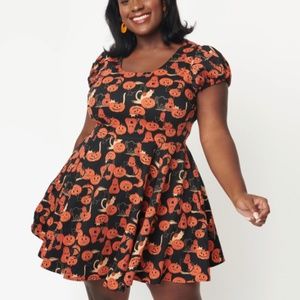 Collectif Pumpkins & Cats Print Zita Flare Dress - UK 8